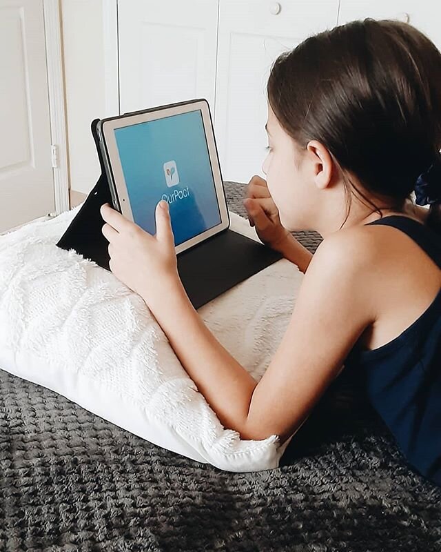 All these extra hours at home with the girls have definitely increased everyone's screen time so I always appreciate digital products that help us maintain some order and balance, especially in our "new normal." @ourpact.app is a great app to help teach your children healthy digital habits where you can manage their screen time. It can be tailored for each kid and I especially LOVE that I can finally use an app also tailored to both android and apple devices since we use both at home. 
Click the link in my bio and download the #OurPact app
.
#parentingtips #screentime 
#techhealthyfamily #hbtsp